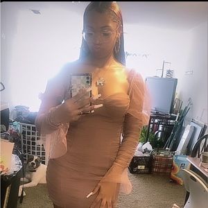 Meet your Posher, Camille